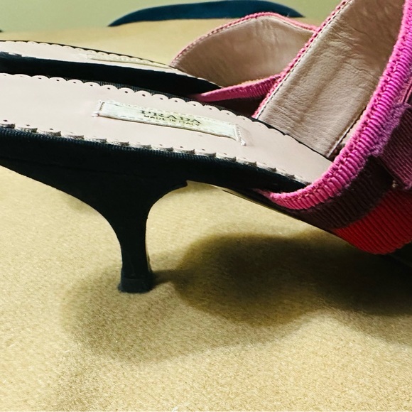 PRADA Women’s Red/Brown/Pink T Strap Grosgrain Fabric Sandal 37.5 EUR, 7.0 US - Picture 3 of 13
